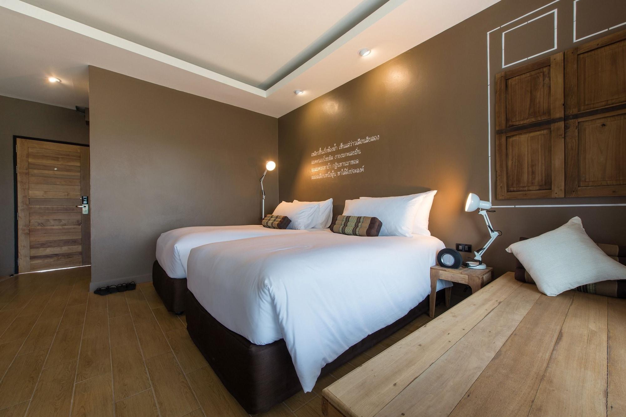 บราวน์ เฮาส์ โฮเทล 4* อุดรธานี