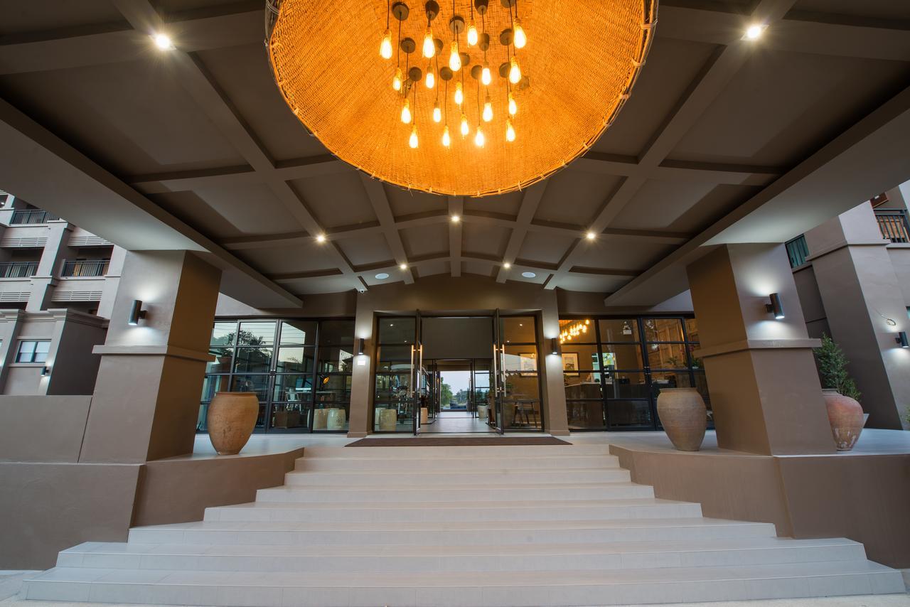 บราวน์ เฮาส์ โฮเทล